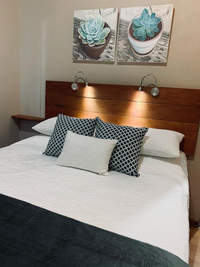 Oppad Hotel Kimberley Bagian luar foto