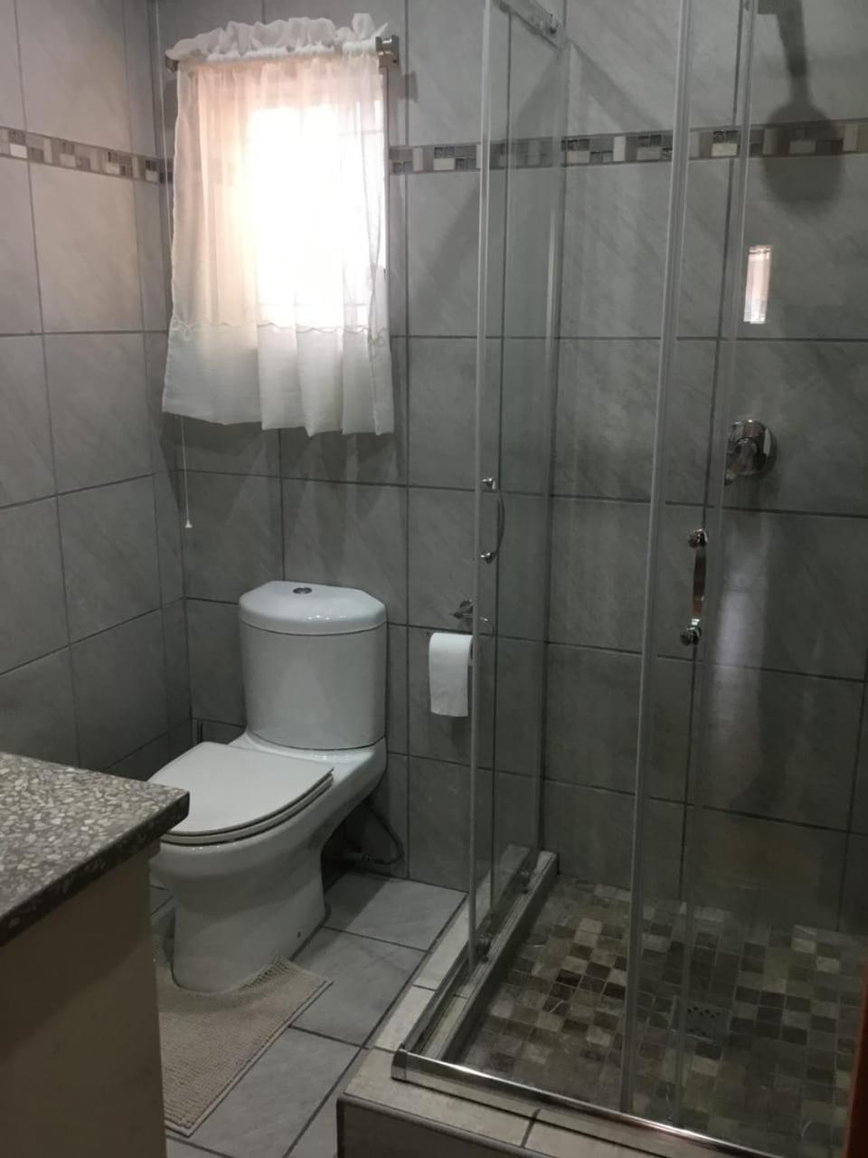 Oppad Hotel Kimberley Bagian luar foto